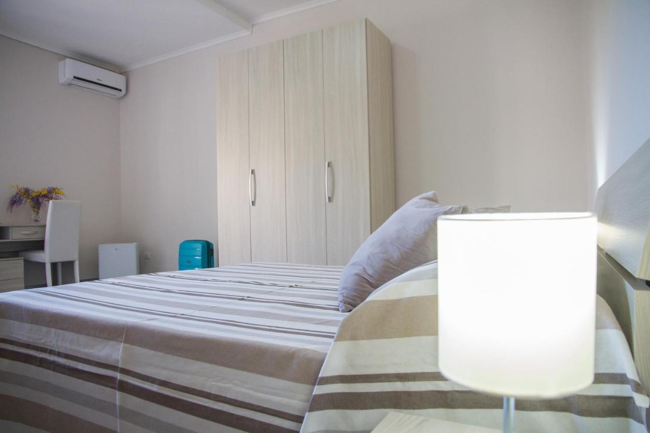 Bluriva Hotel Cirò Marina Eksteriør billede