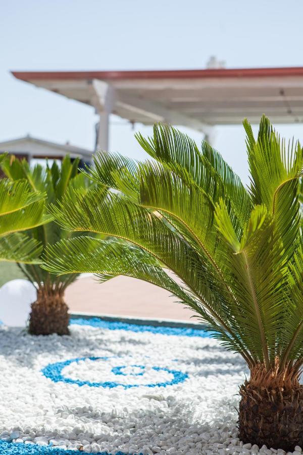 Bluriva Hotel Cirò Marina Eksteriør billede