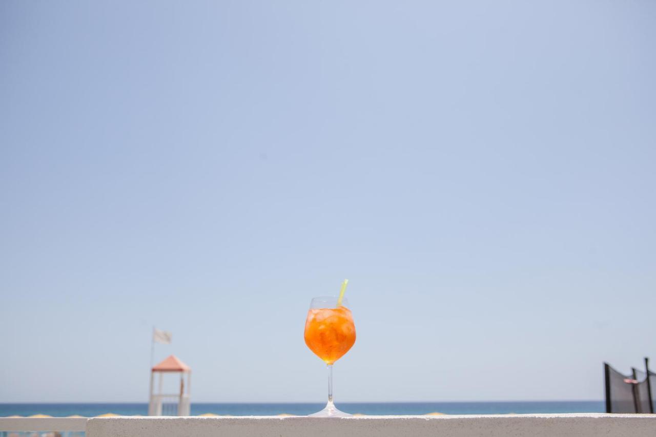 Bluriva Hotel Cirò Marina Eksteriør billede